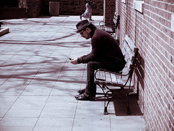 _4196156