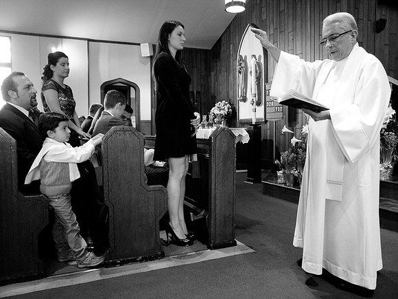_F272009BW