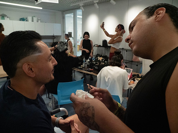 _9056024DapperQ © Frank Rocco