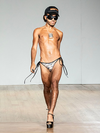 _9113826 UNTITLED&CO SS25 © Frank Rocco